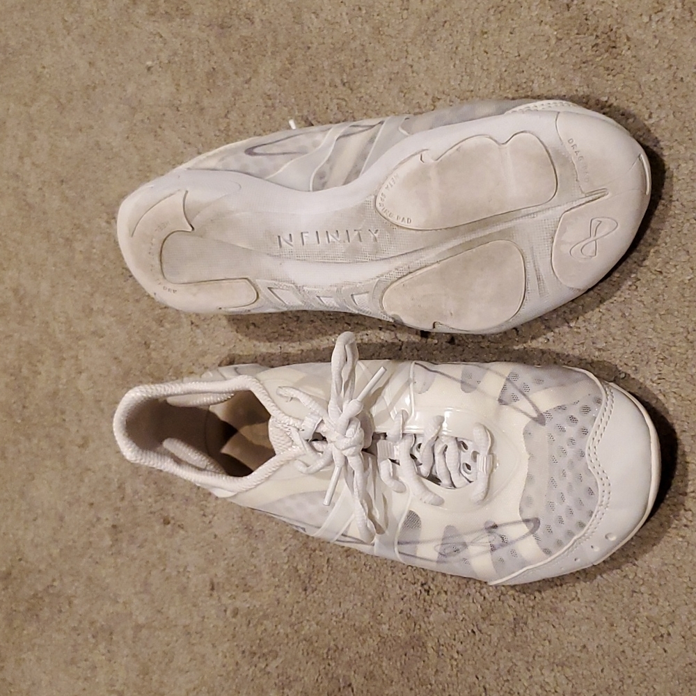 Ninety Vengeance Cheer Sneakers size 10